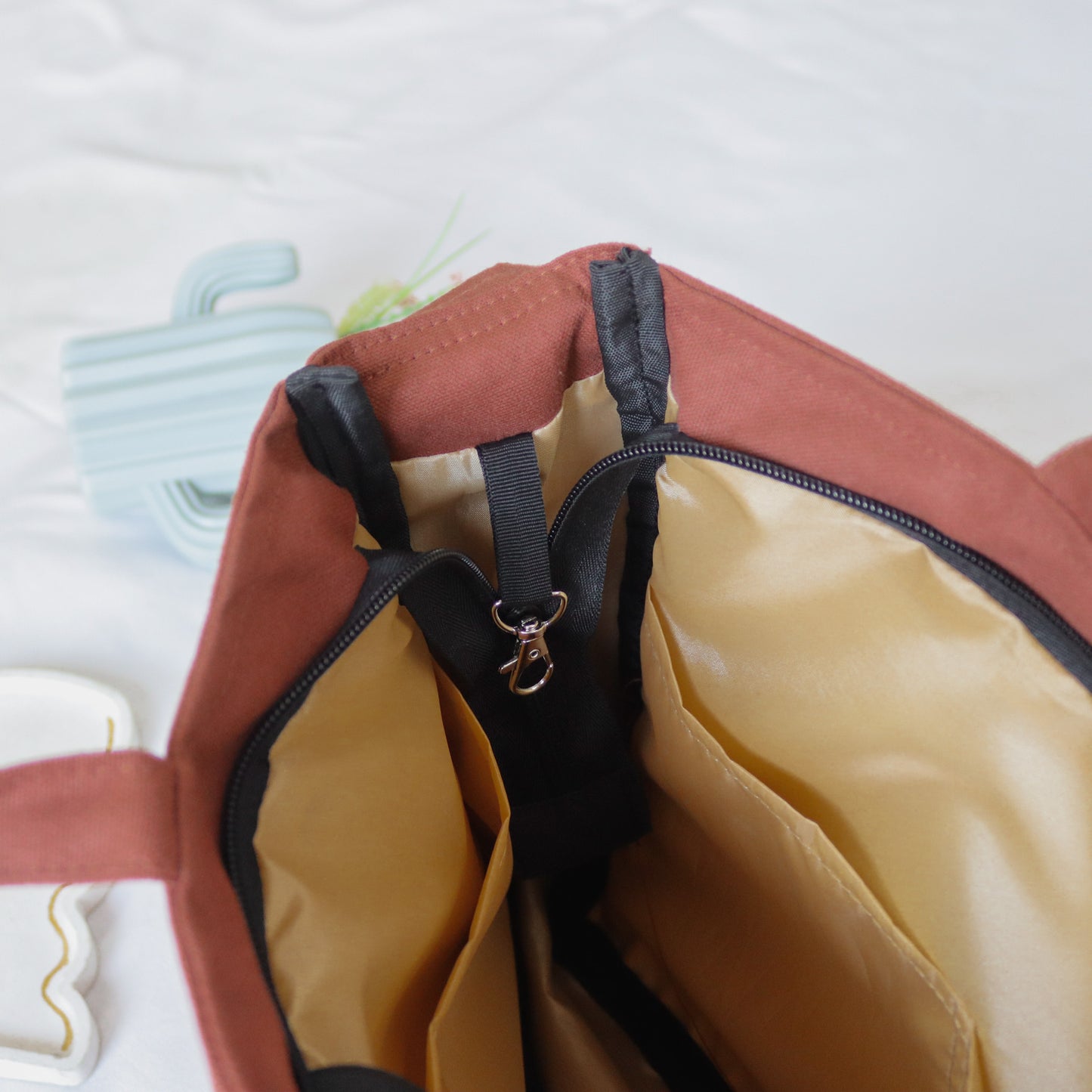 Coral Urban Hauler Bag (NEW)